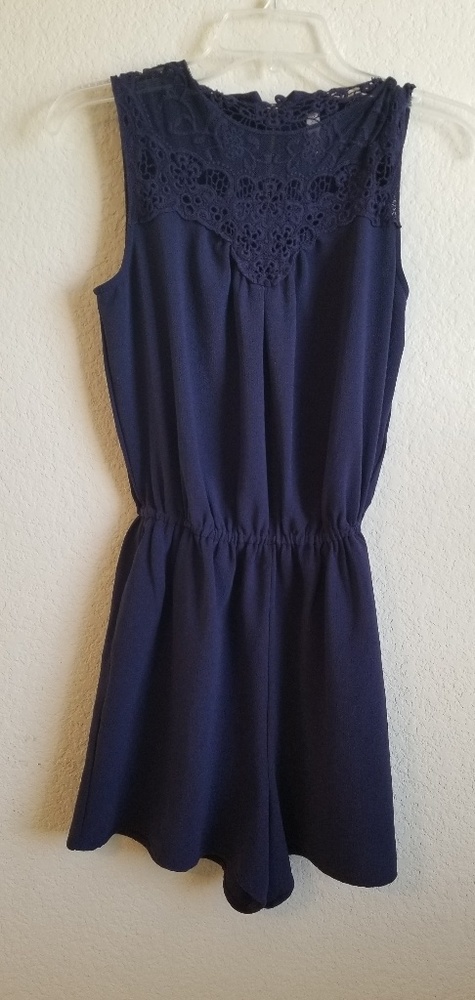 Romper - Picture 2 of 4